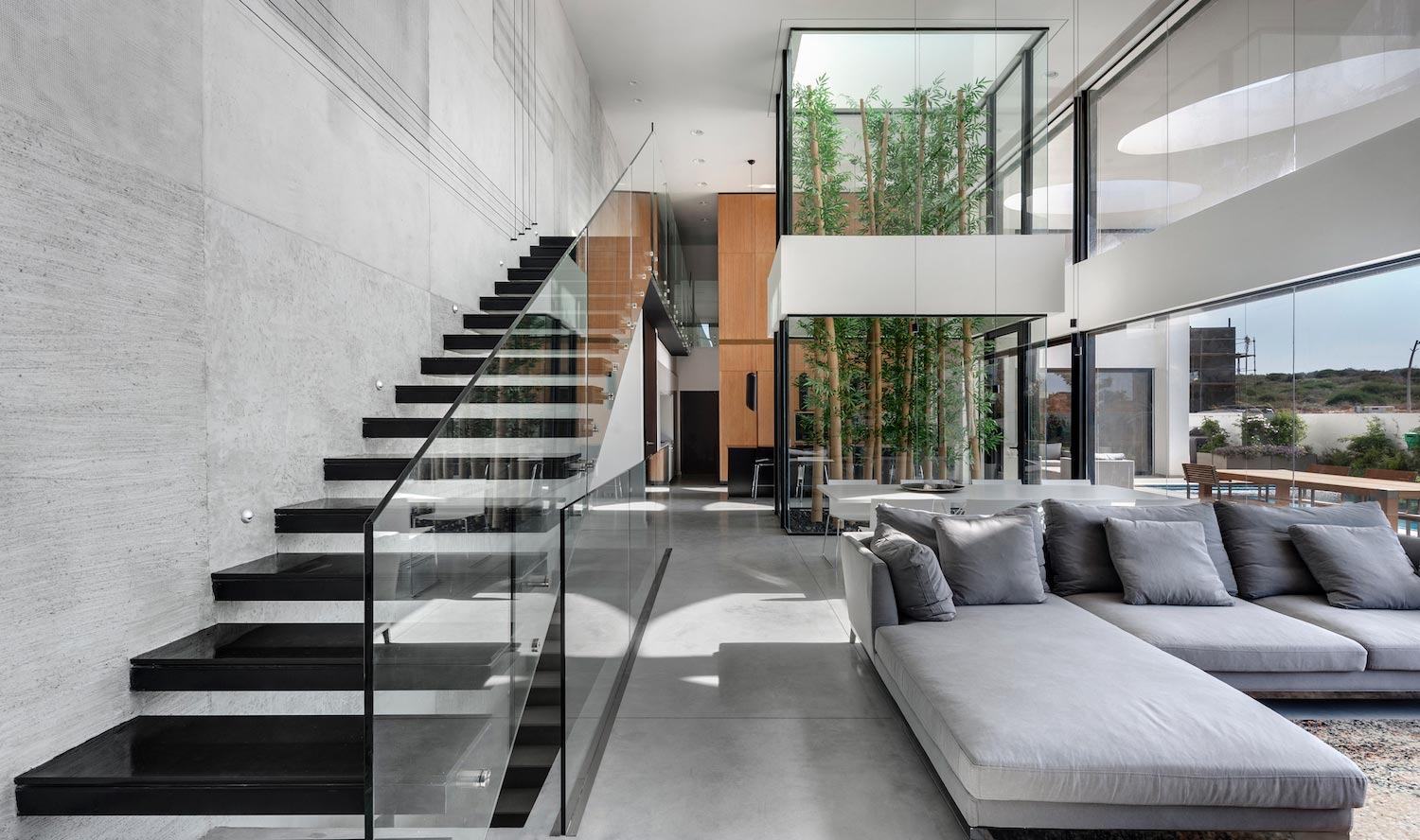 A mix of opposing colors that create contrast and drama among the volumes by Hila and Dan Israelevitz   CAANdesign  Architecture and home design blog-16