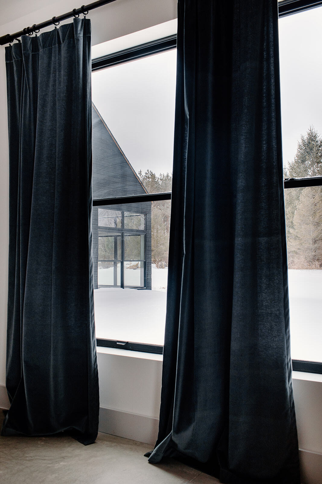 黑色房子丨美国威斯康星丨Nakamoto Forestry-29