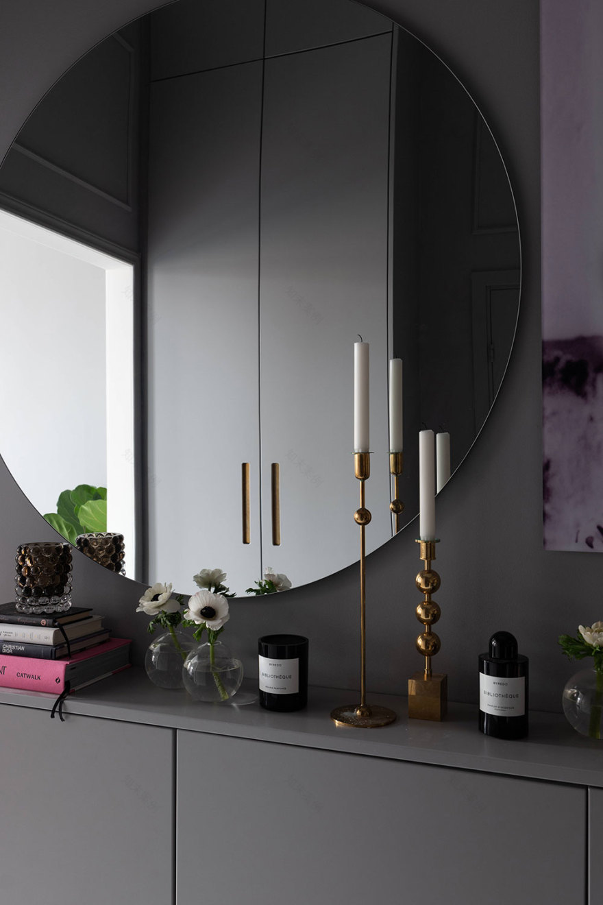 瑞典 37㎡小公寓的时尚黑色魅力-16