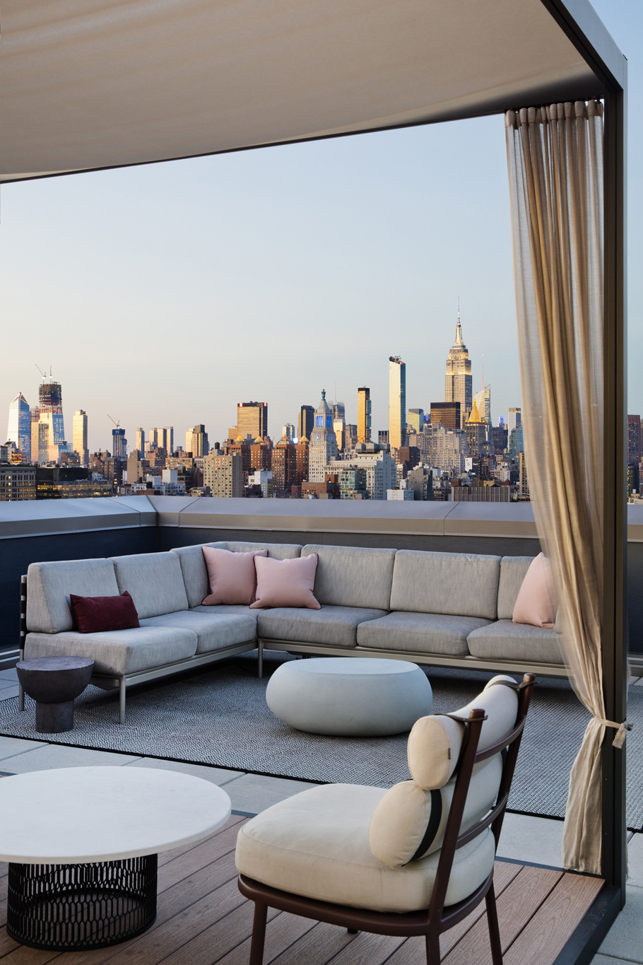 the-ludlow Fogarty Finger-6