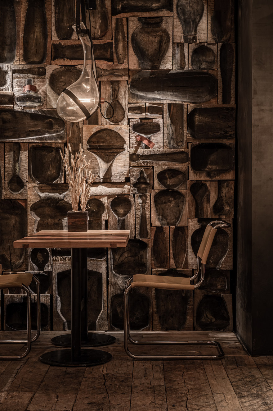 西餐厅丨乌克兰利沃夫丨PRAVDA design-28