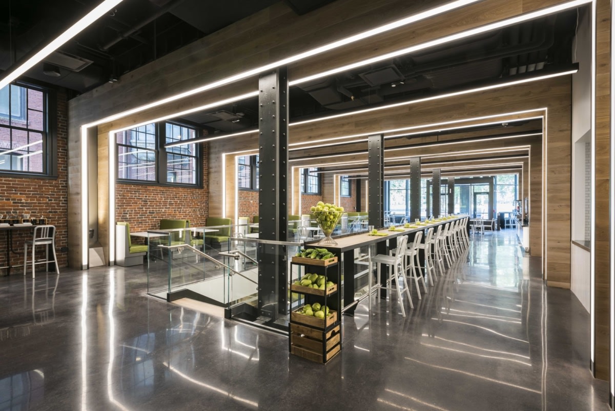 Emerson College 学生餐饮中心丨美国丨Elkus Manfredi Architects-9