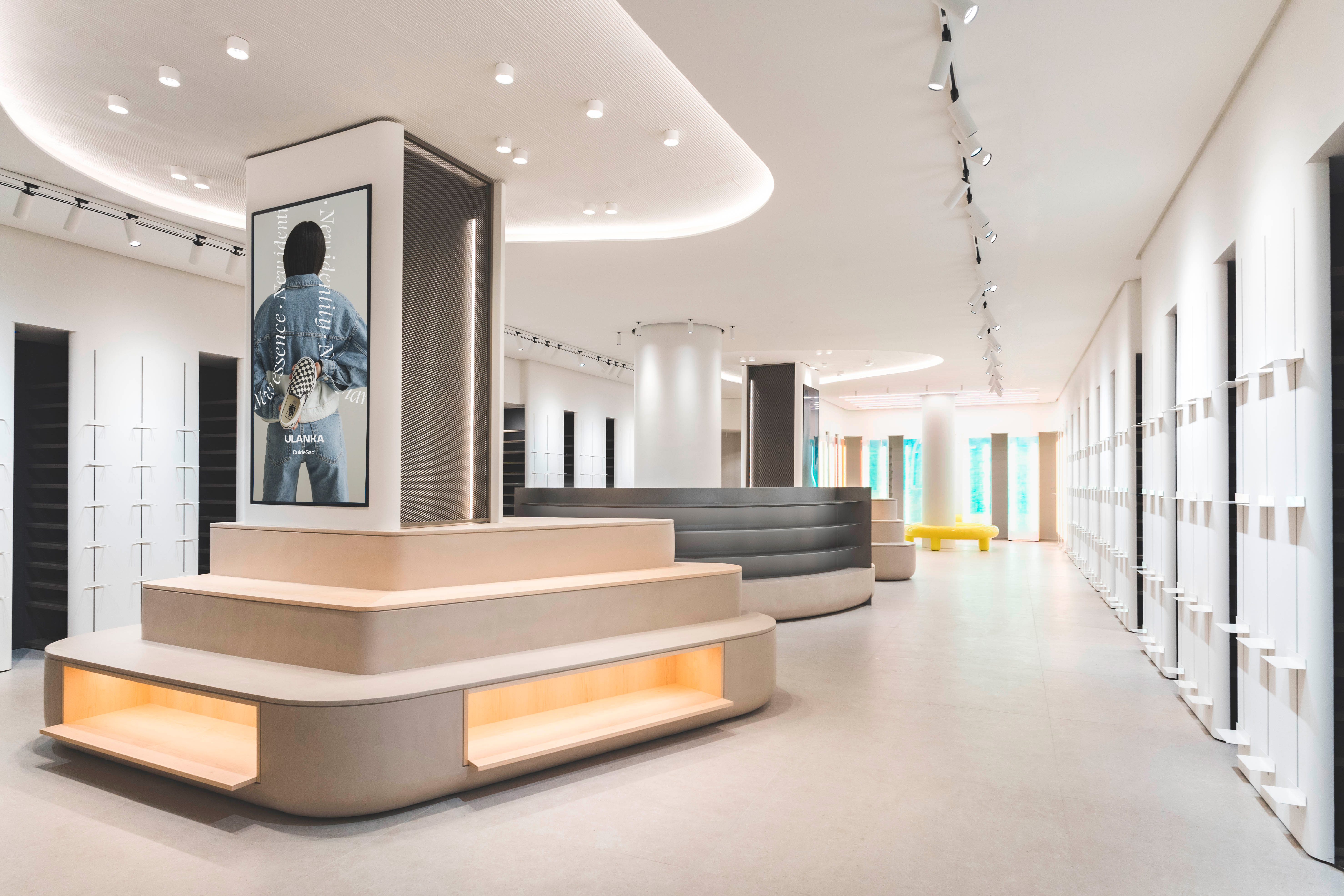 Ulanka “Pit Stop Shopping” by CuldeSac-0