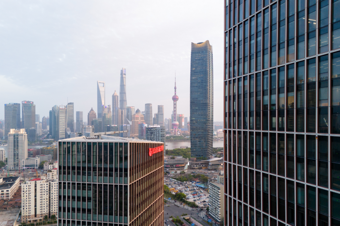 上海国华金融中心,黄浦江畔 灯塔相望丨中国上海丨上海柏熙标识有限公司-0