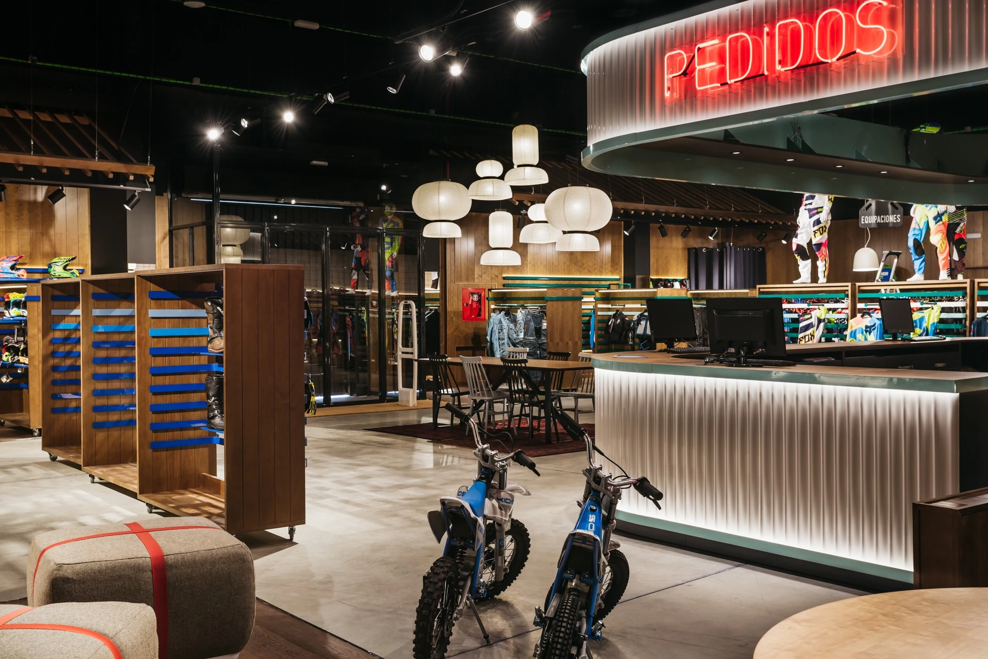 摩尔多摩 · 石设计-7