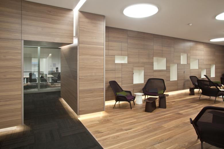 布鲁塞尔北站商务区办公楼入口大厅翻新项目丨比利时-14