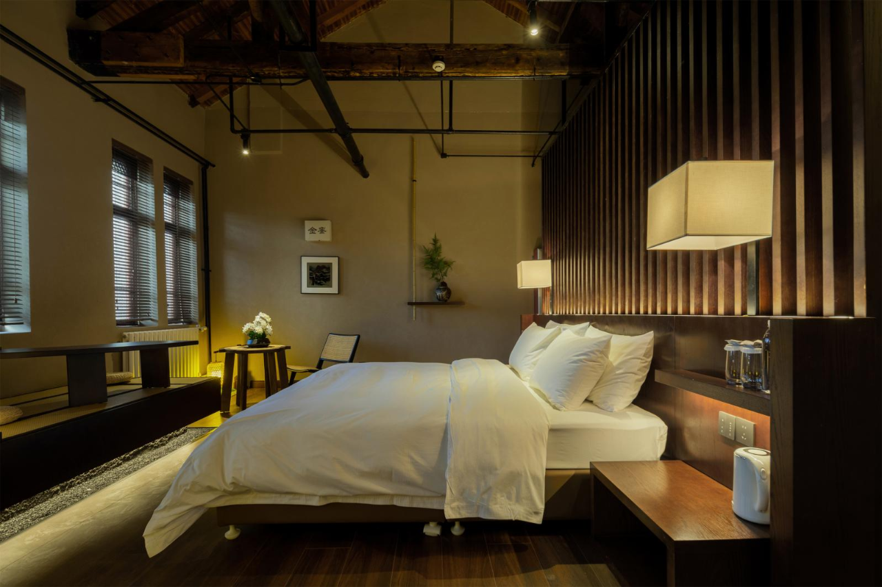 新作 邂逅岁月里的诗意旅居:山东青岛中山路顺德府客栈丨中国青岛丨山溪集(上海)空间设计咨询有限公司-28