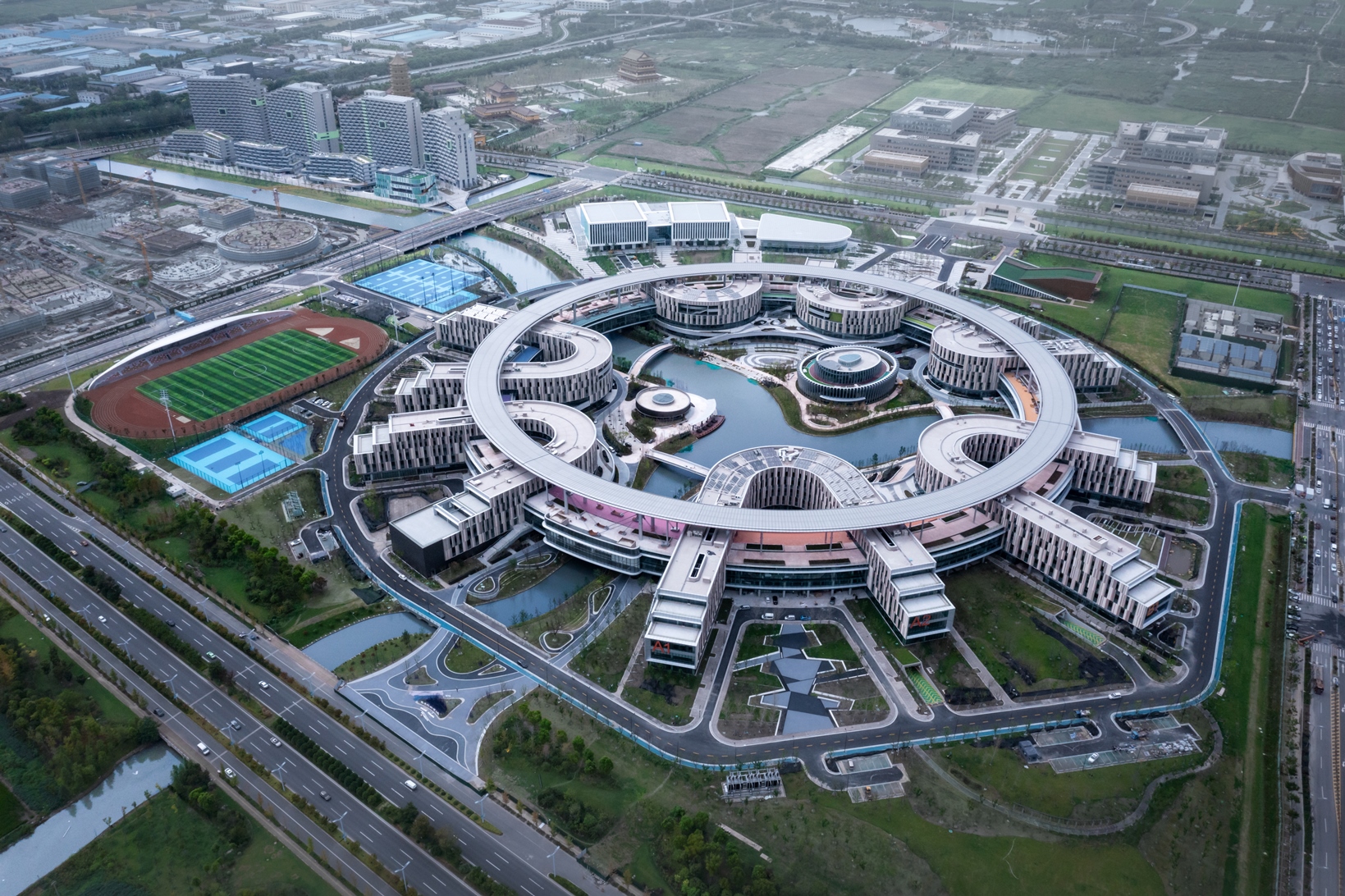 HPP+同济院新作：巨环下的“学习超市”，西交利物浦大学太仓校区 -1