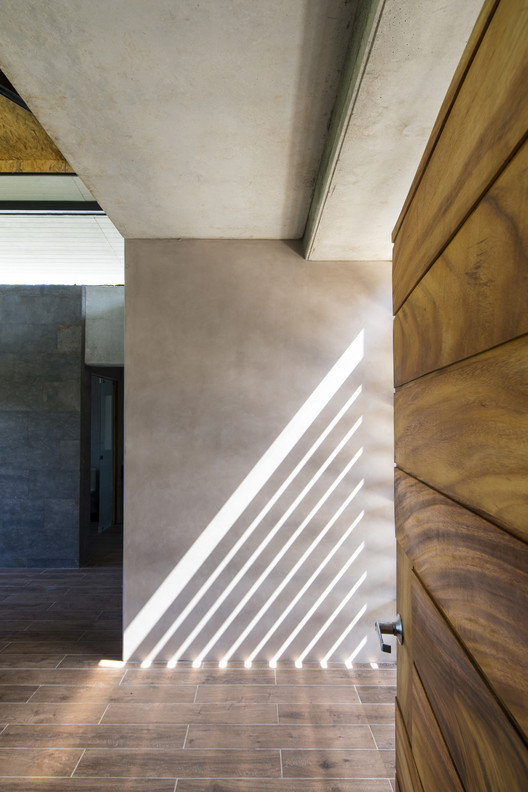 Yellow Door House  NiHu Arquitectos-67