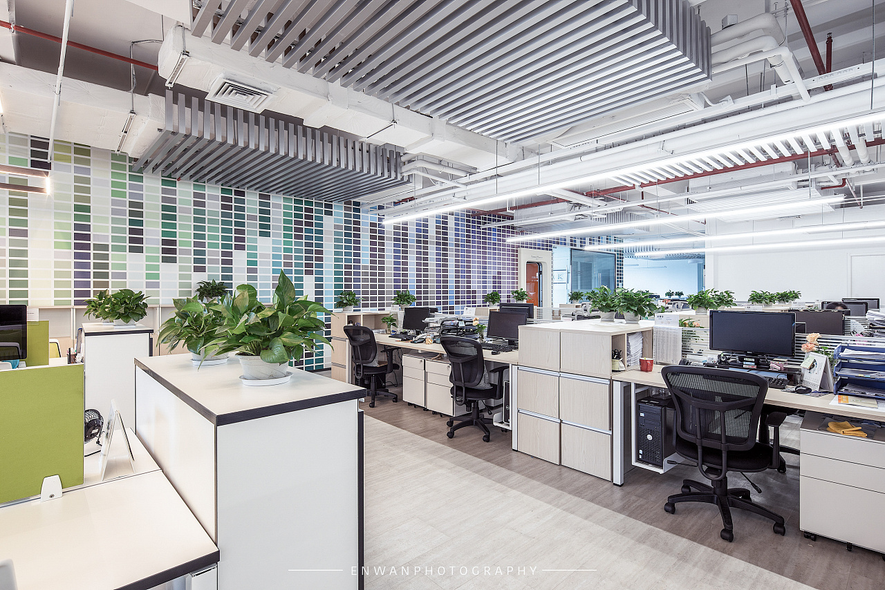 优鸿设计 服装公司办公室空间-8