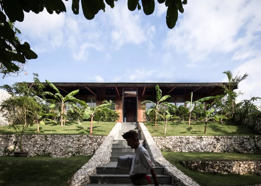 热带现代主义与工业建筑的完美结合——Alexis Dornier 建筑作品解读-5