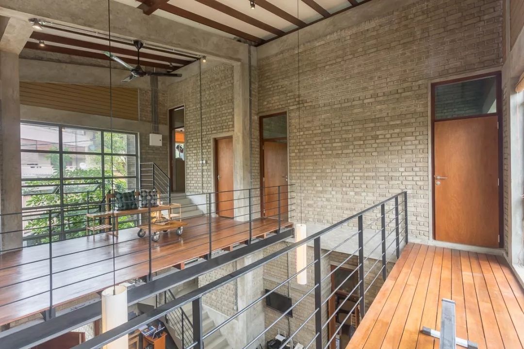 水泥“宝塔”住宅,简约中性之美-30