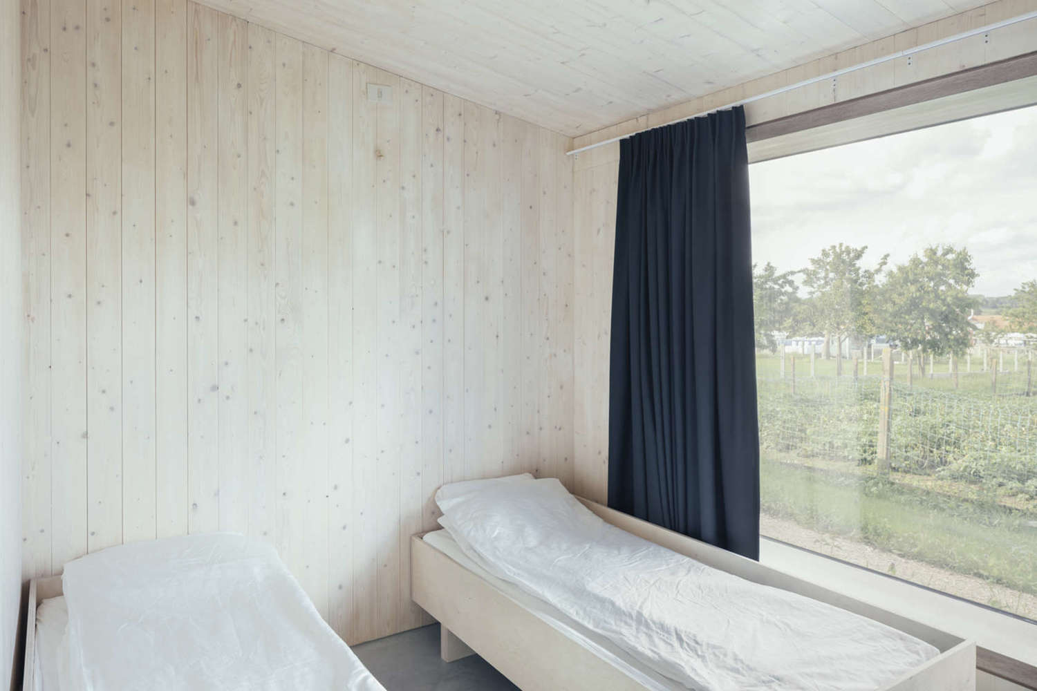 比利时丘陵景观中的 CLT 度假小屋-19