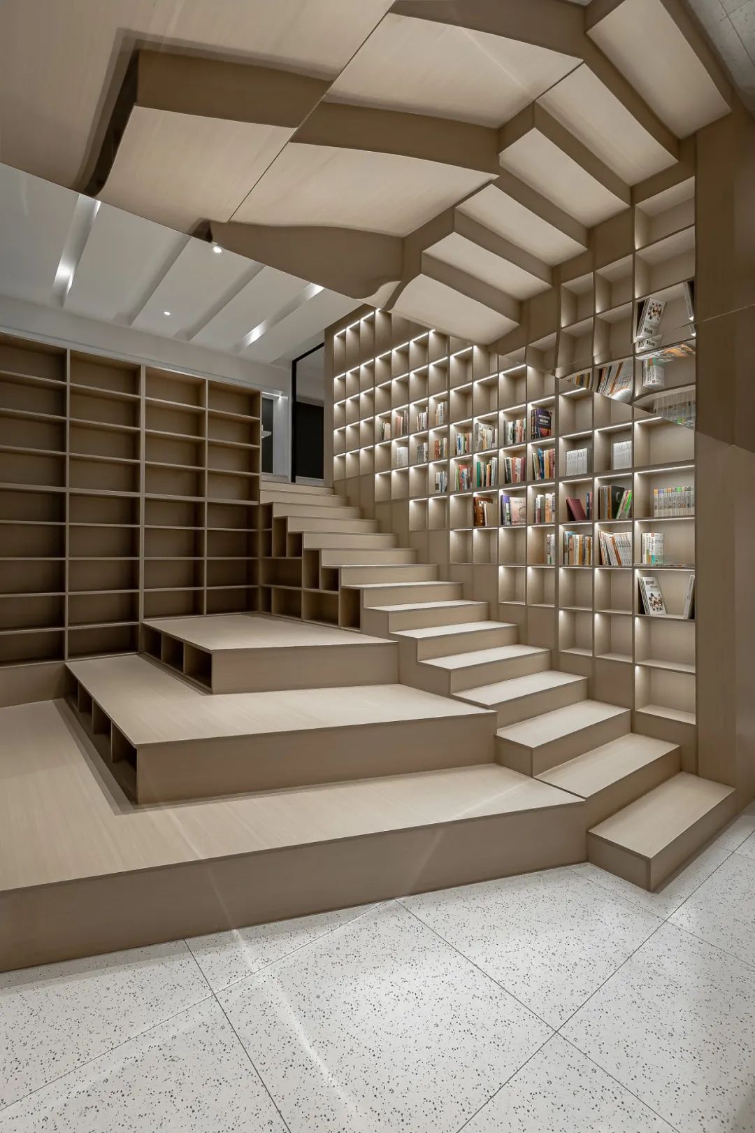 春秋空间设计 | 打破传统，商业空间新构造-72