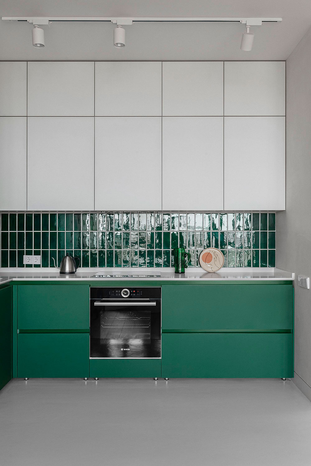 翡翠绿调 | 奥德萨 50 平米小公寓的清新设计-9