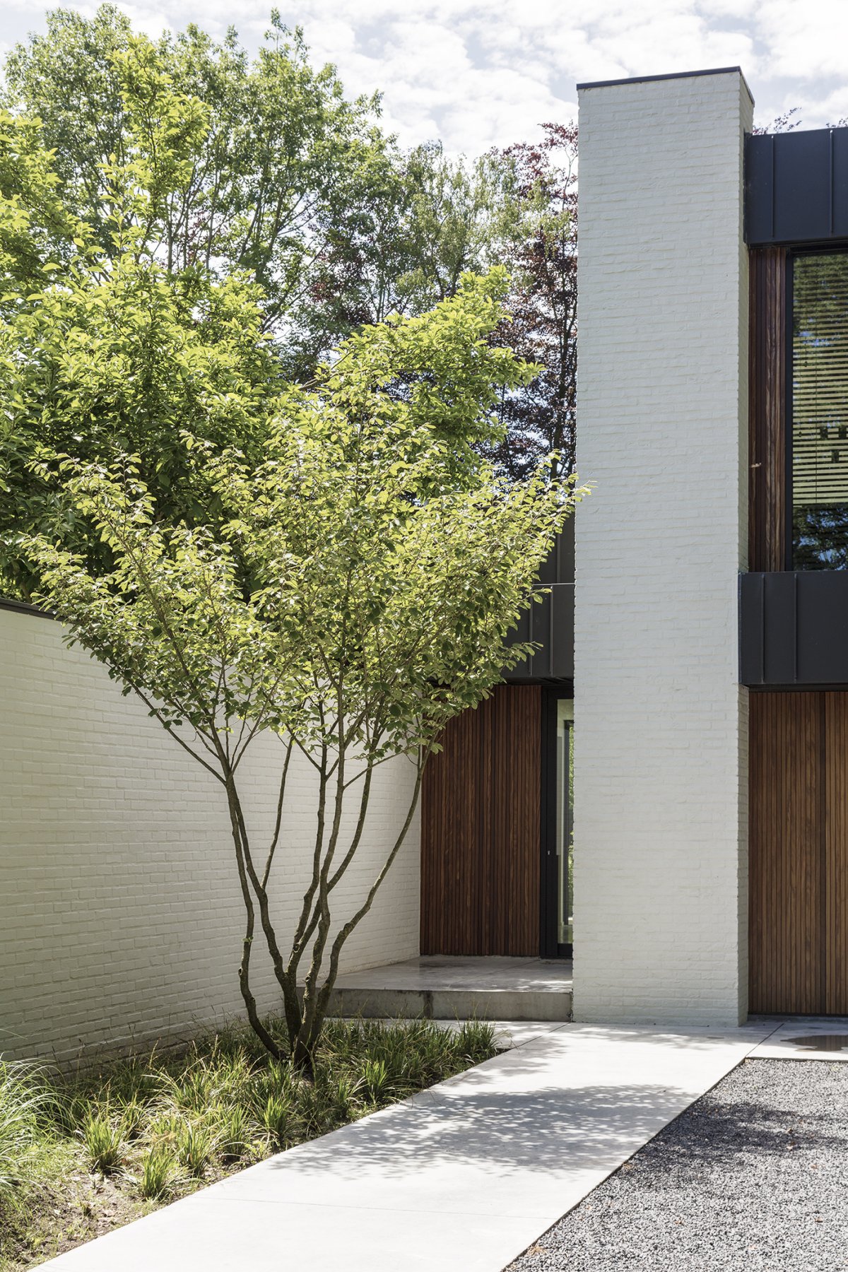 比利时 Baillet Latour 别墅绿色环绕的开放式空间设计-12