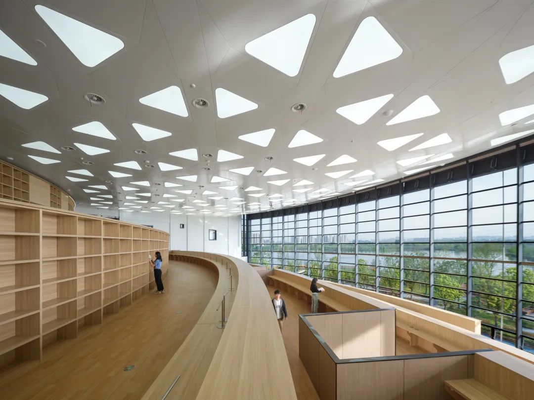 理工江南的技术重构│一合作品：北京理工大学长三角研究院图书馆-24