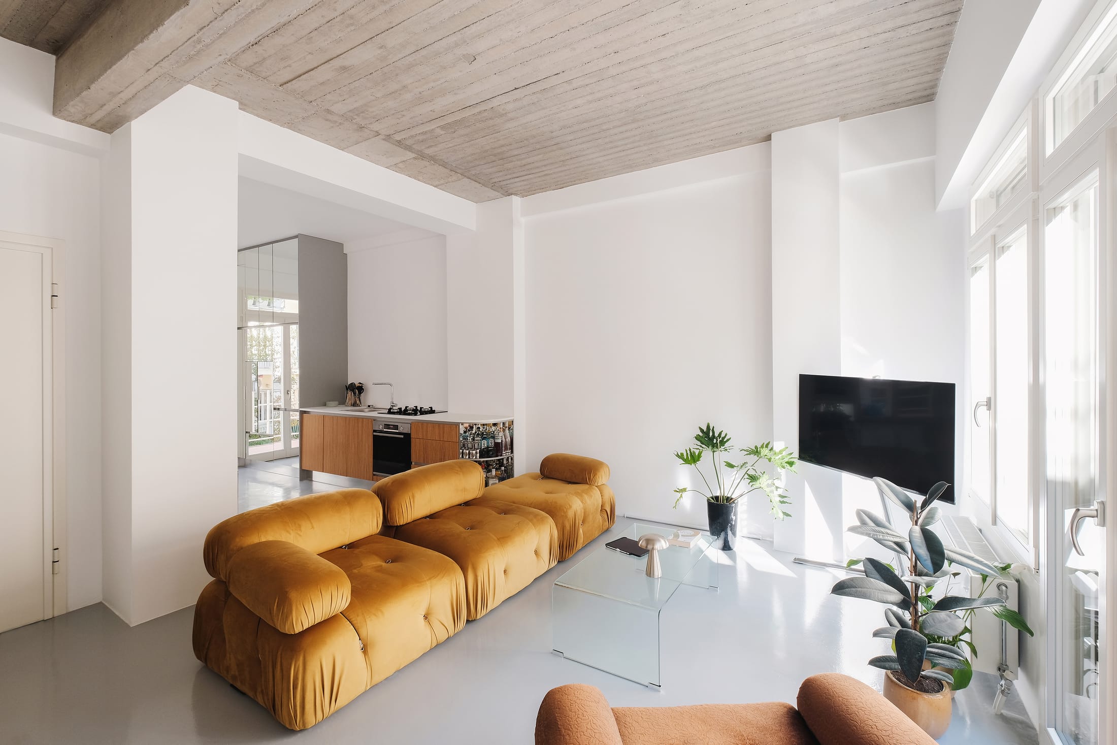 XT 97 Interwar Modern 翻新项目丨希腊雅典丨Lara Vartzioti-17