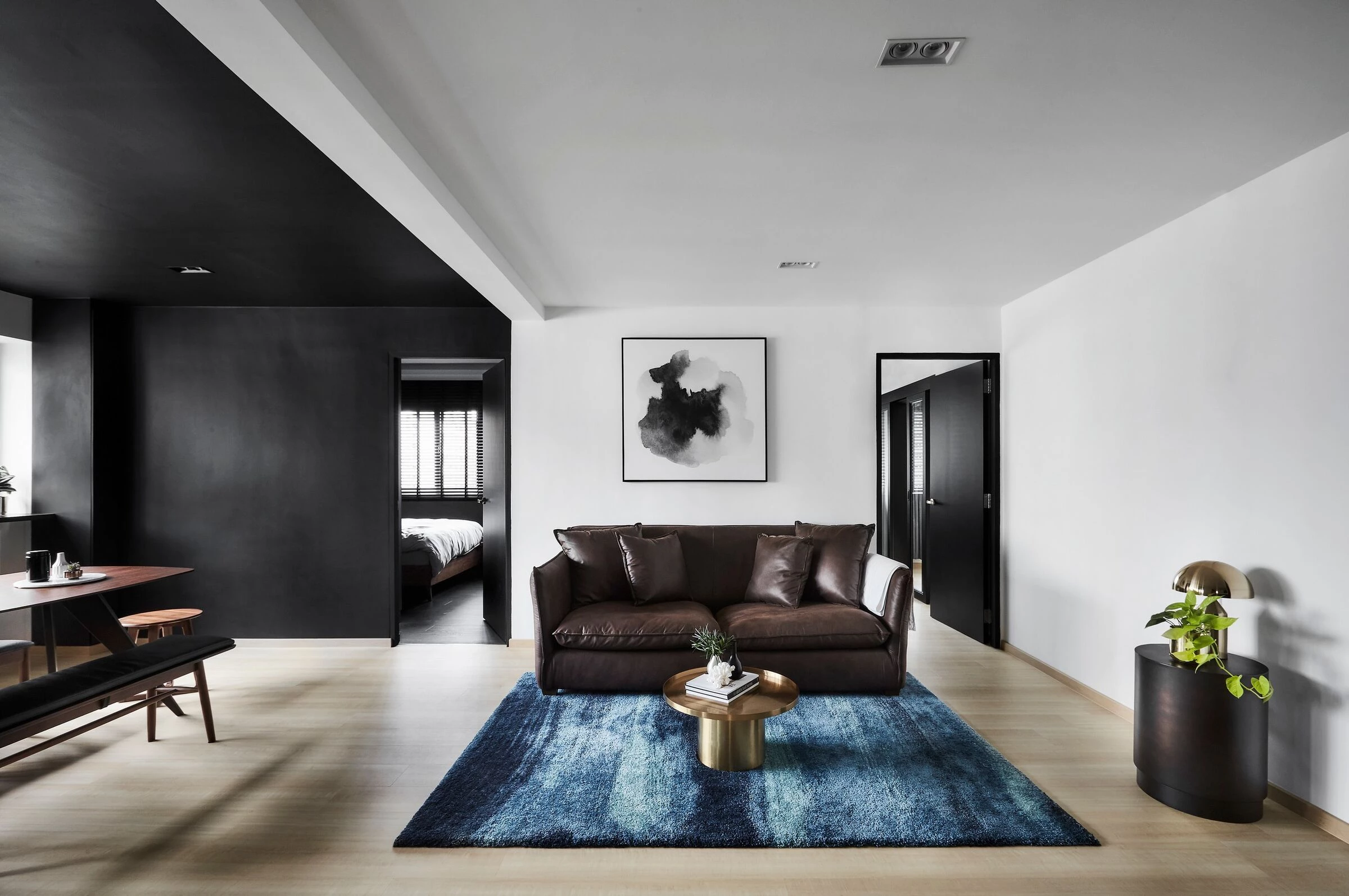 新加坡 400 平米极简公寓设计 | 黑色主题与现代元素的完美融合-17