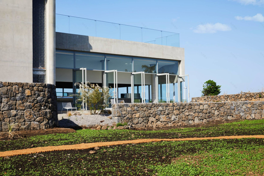 融入自然的极简餐厅设计丨韩国丨ATMOROUND-19