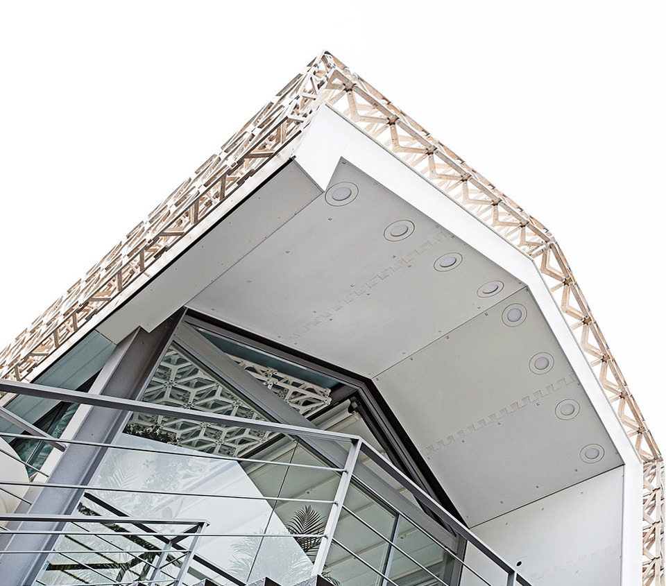 模块化设计打造 Vladivostok 餐厅新视野-11