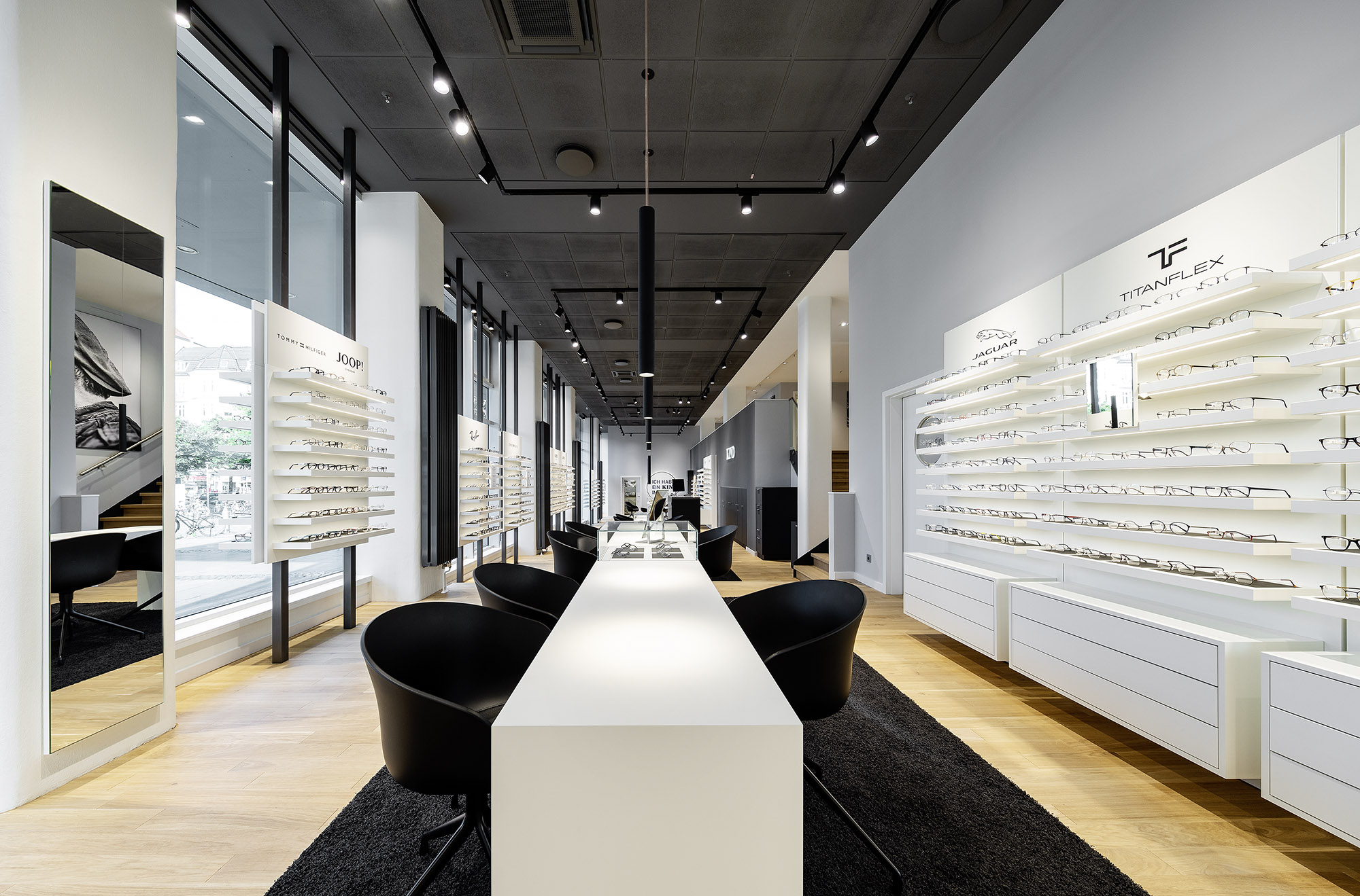 "KIND Flagshipstore Hamburg Eppendorf | 展示全新设计理念的视听光学旗舰店"-0