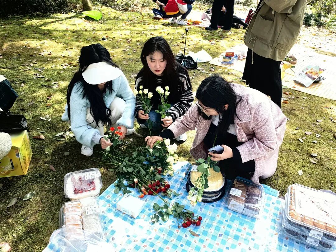 春日踏青,与女神共赴一场粉色的约会-32