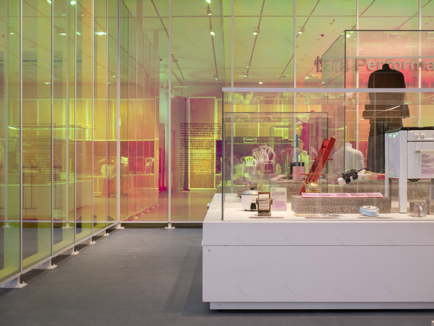 Shenzhen museum surveys design industry's development-14