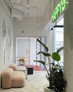 "微笑办公室 | HappyCo Offices in Adelaide 的欢乐设计"