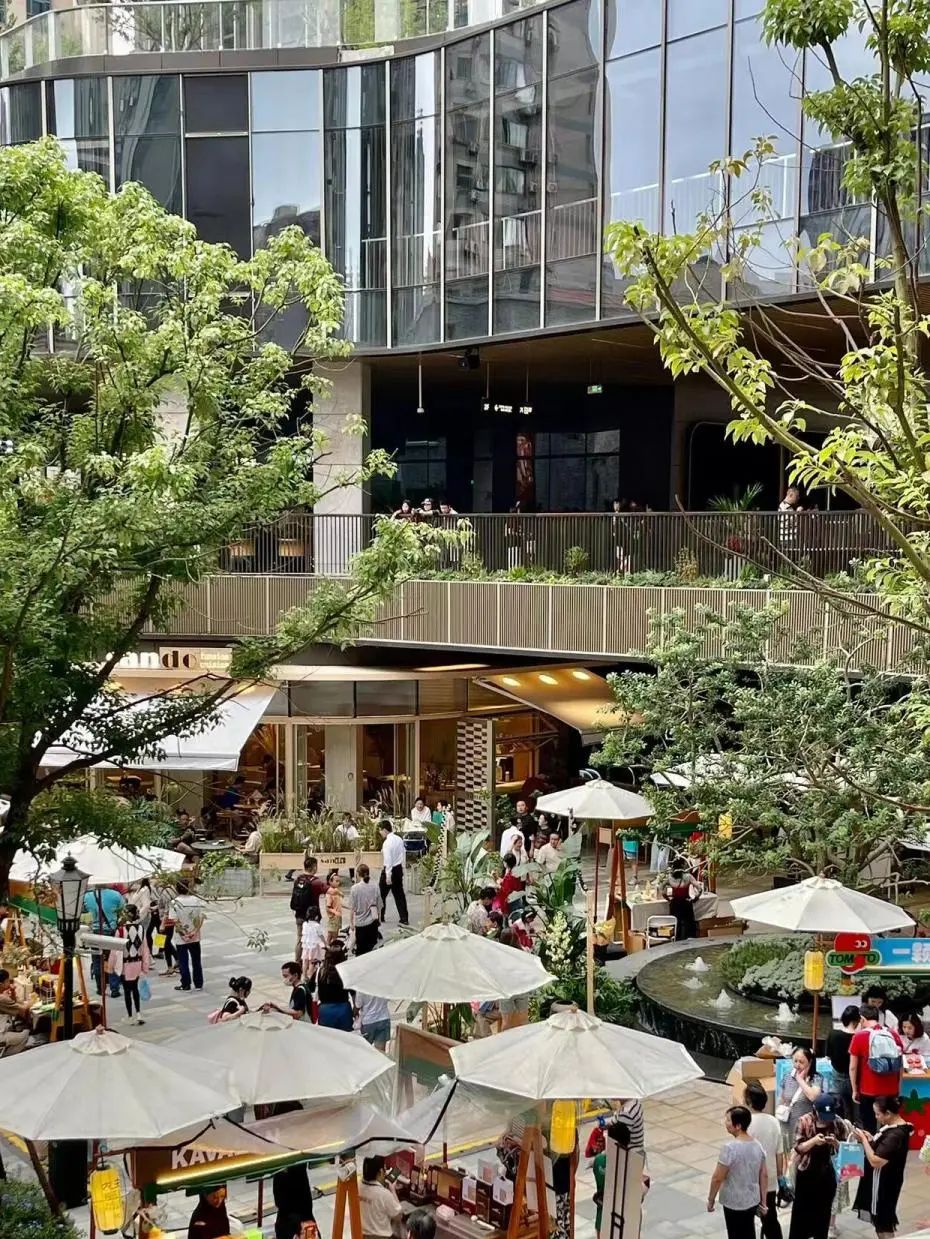 UDO商业分析篇|商业场景“烟火气”、“精致烟火气”设计表达-31