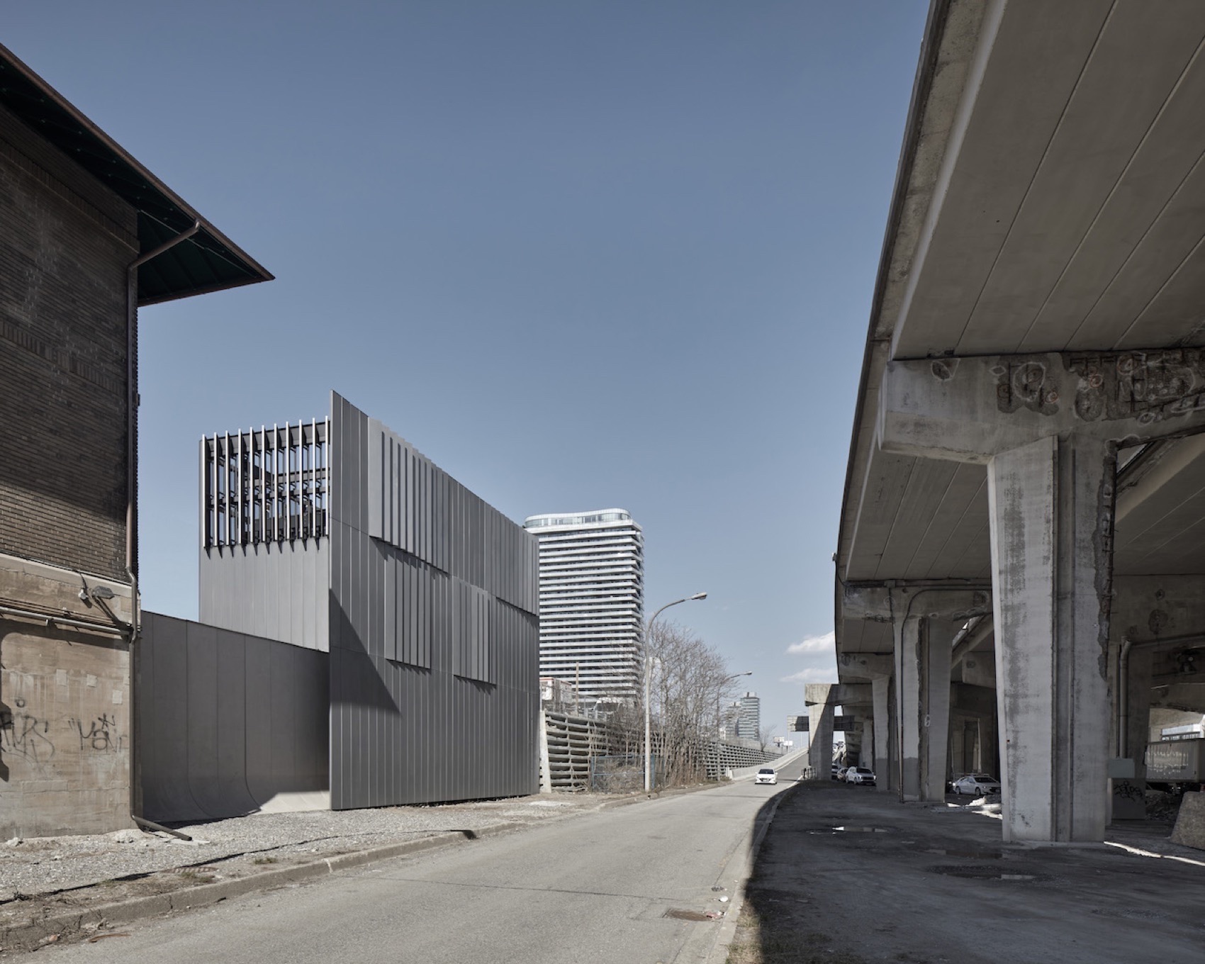 Scott 街联锁信号塔发电机房丨加拿大多伦多丨RDH Architects Inc.-14