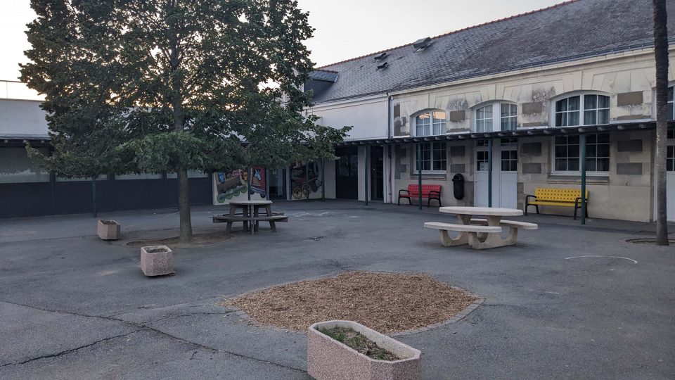 罗伯特·巴丹泰小学操场改造项目丨法国丨SUPER 8  城市规划与景观设计师-12