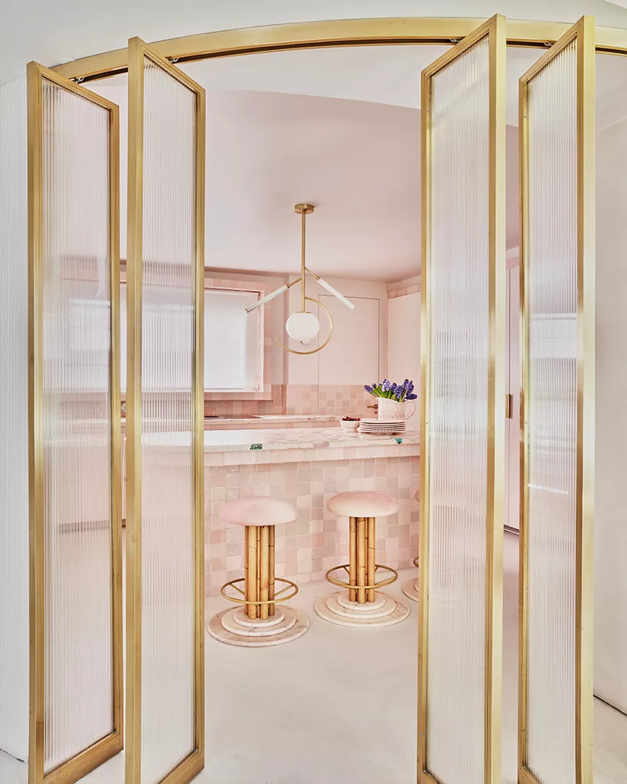 海浪之家 · Patricia Bustos 的多彩室内设计-11