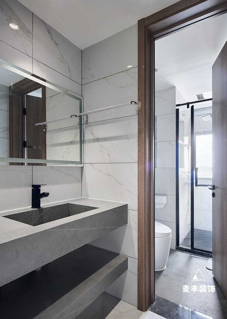 简约风格融入艺术元素,打造舒适宜居空间-24