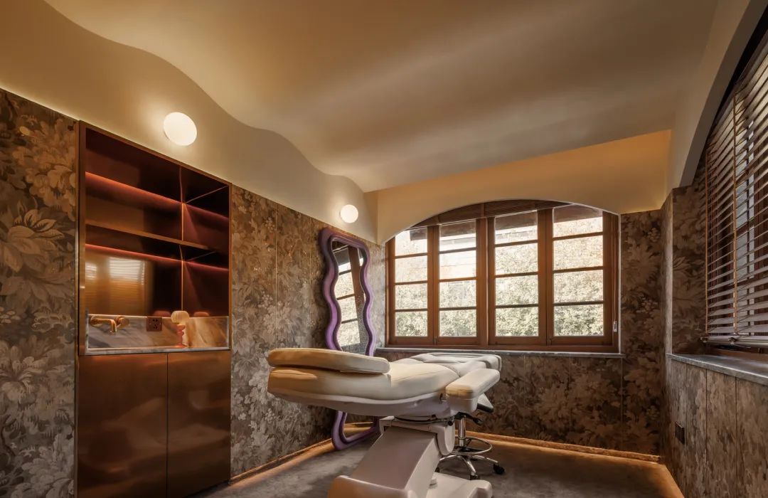 魅里 MOMNI 皮肤诊所丨中国武汉丨武汉朴开十向设计事务所-51