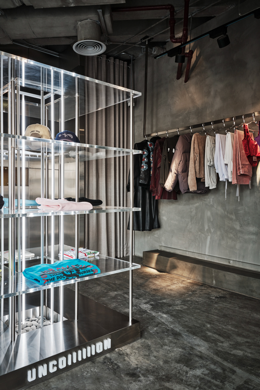 UNCOMMON by DB.O | 2021 年最值得期待的时尚服装店设计-9
