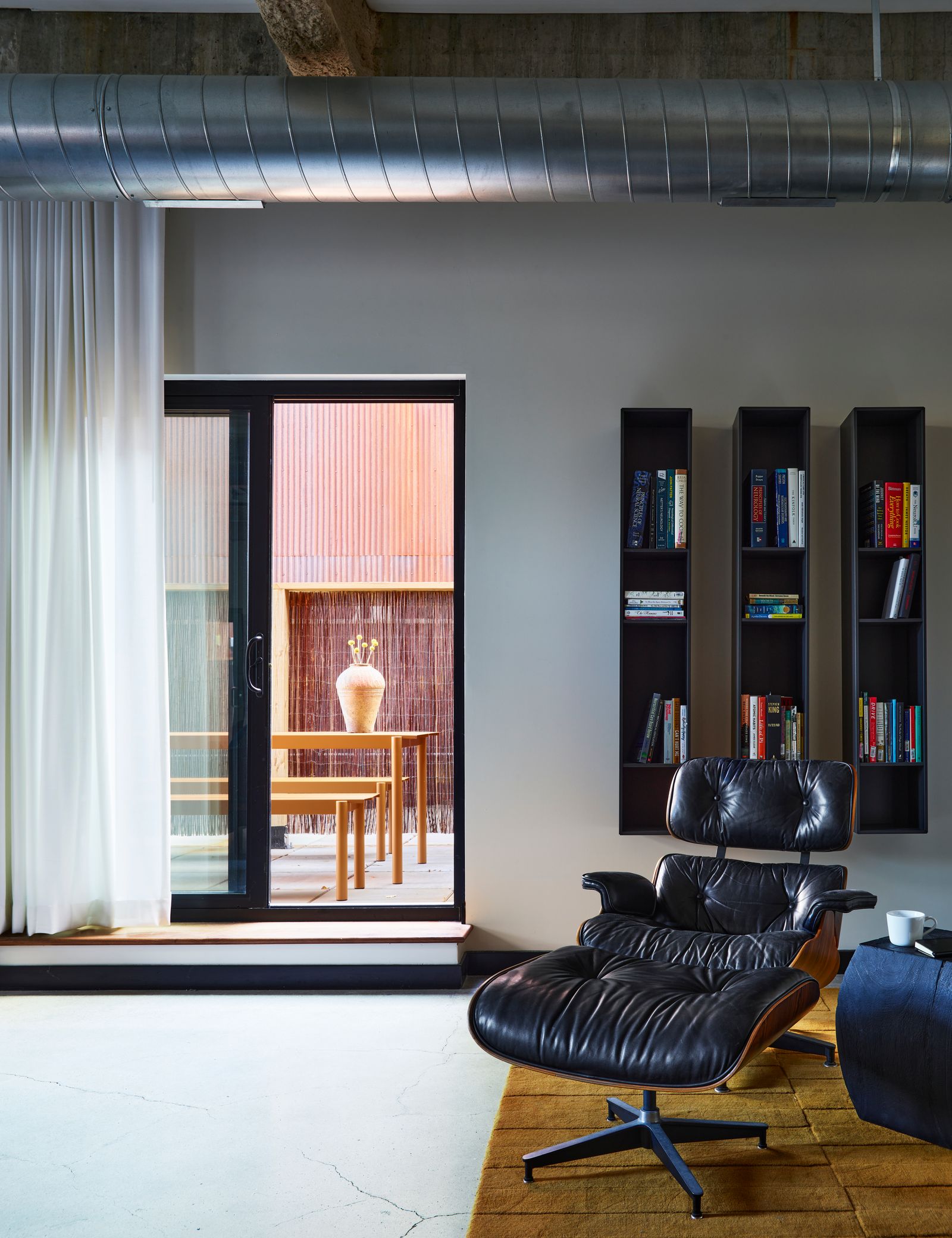 Massachusetts现代工业风格住宅设计丨美国丨Sashya Thind-43