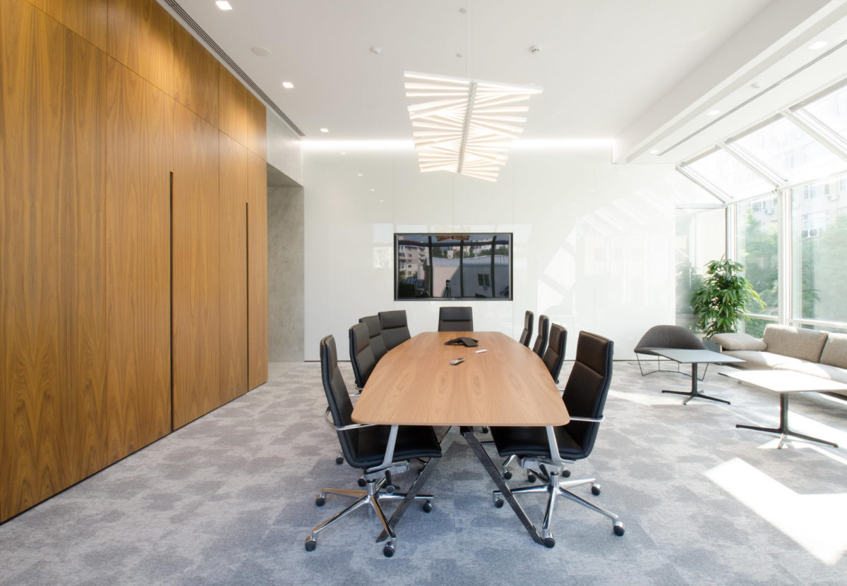 现代安全系统供应商总部，垂直花园迎宾-10