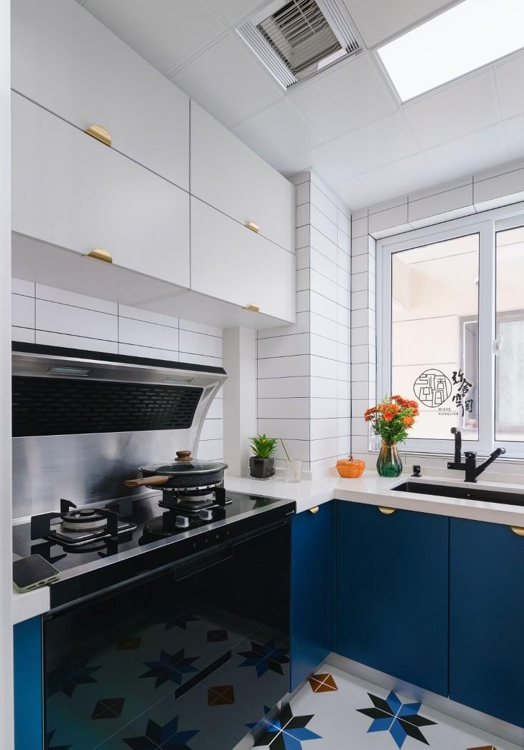 融合多种色彩的个性家居设计-26