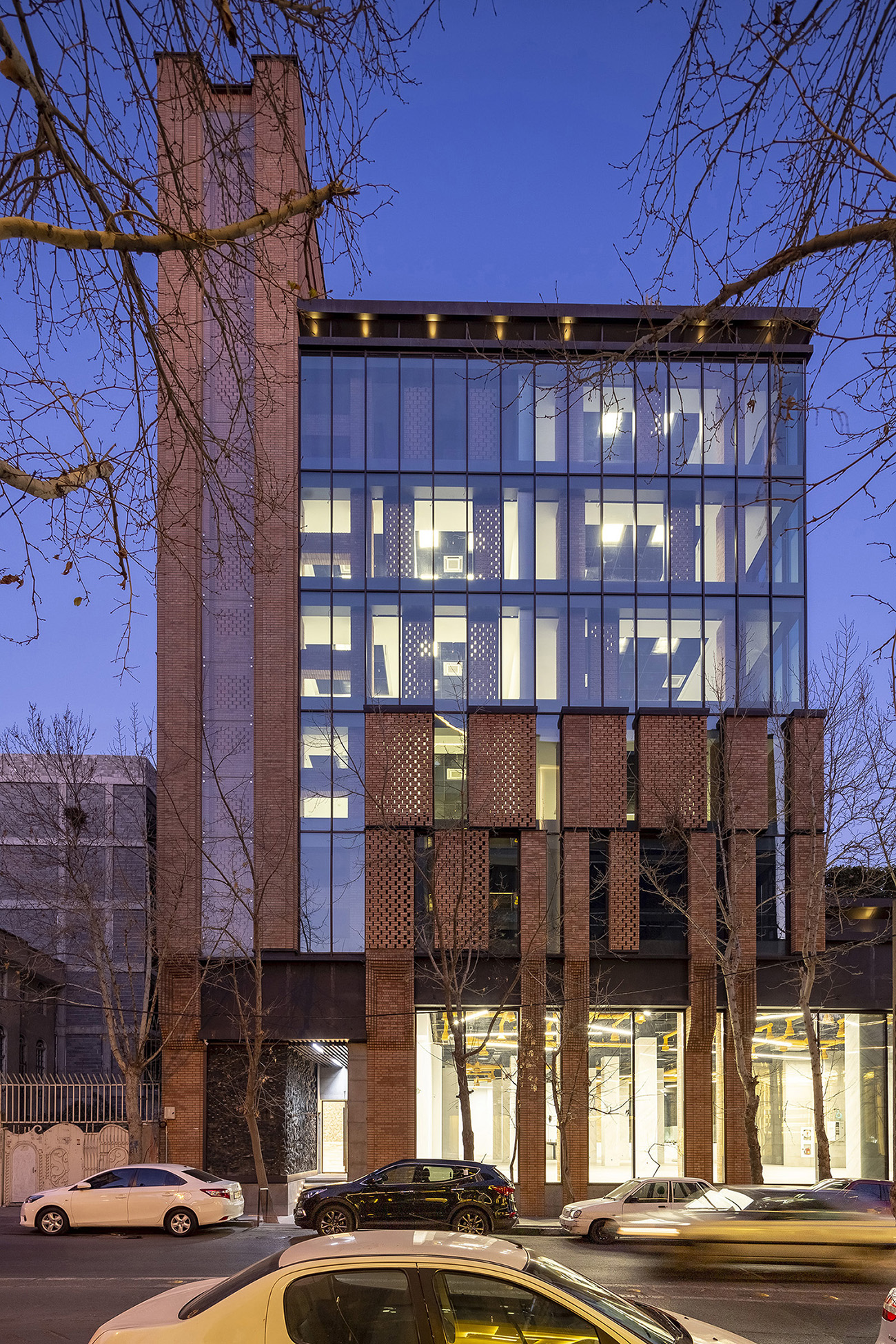 动态立方 · 伊朗 Zomorrod 11 建筑设计丨伊朗德黑兰丨Ákaran Architects-22