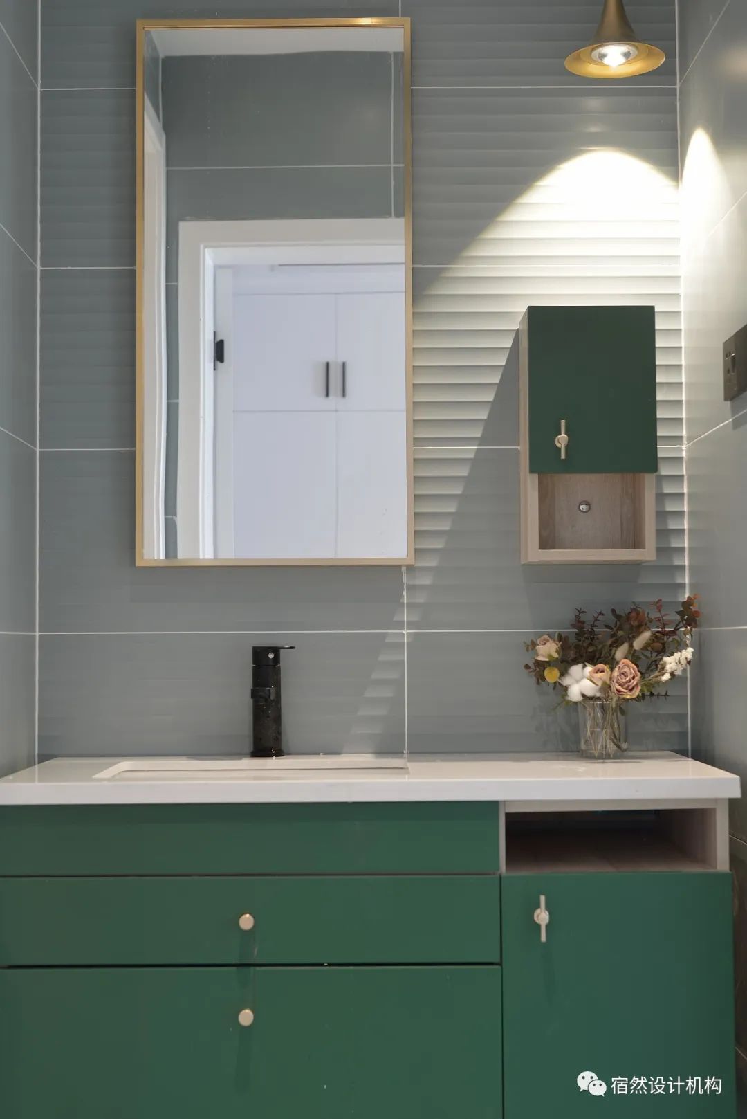 南昌 125㎡现代简约家居,黑白灰中融入绿色与橙色-62