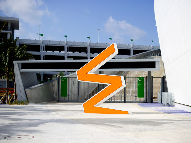 a memorial bowing-22