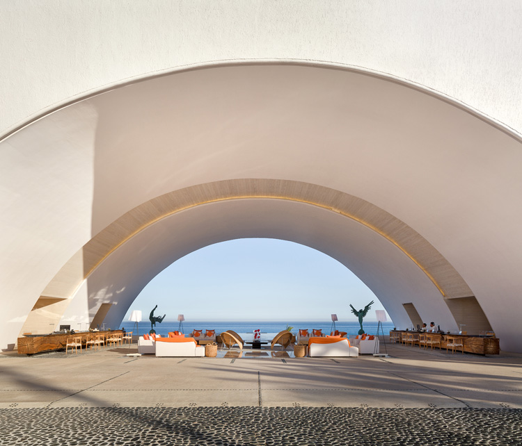 墨西哥洛斯卡沃斯海滨度假酒店——融入沙漠环境的现代建筑-18