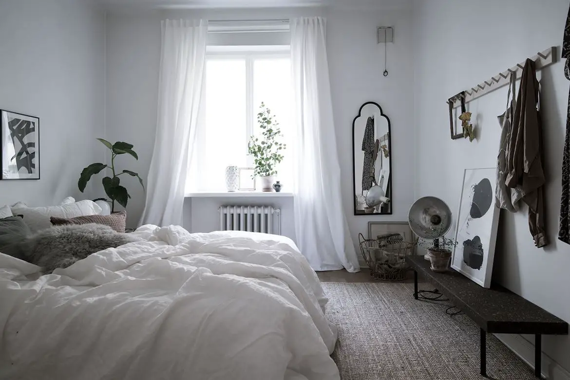 悬浮魅力 | Petite Friture 黑色吊灯设计-16