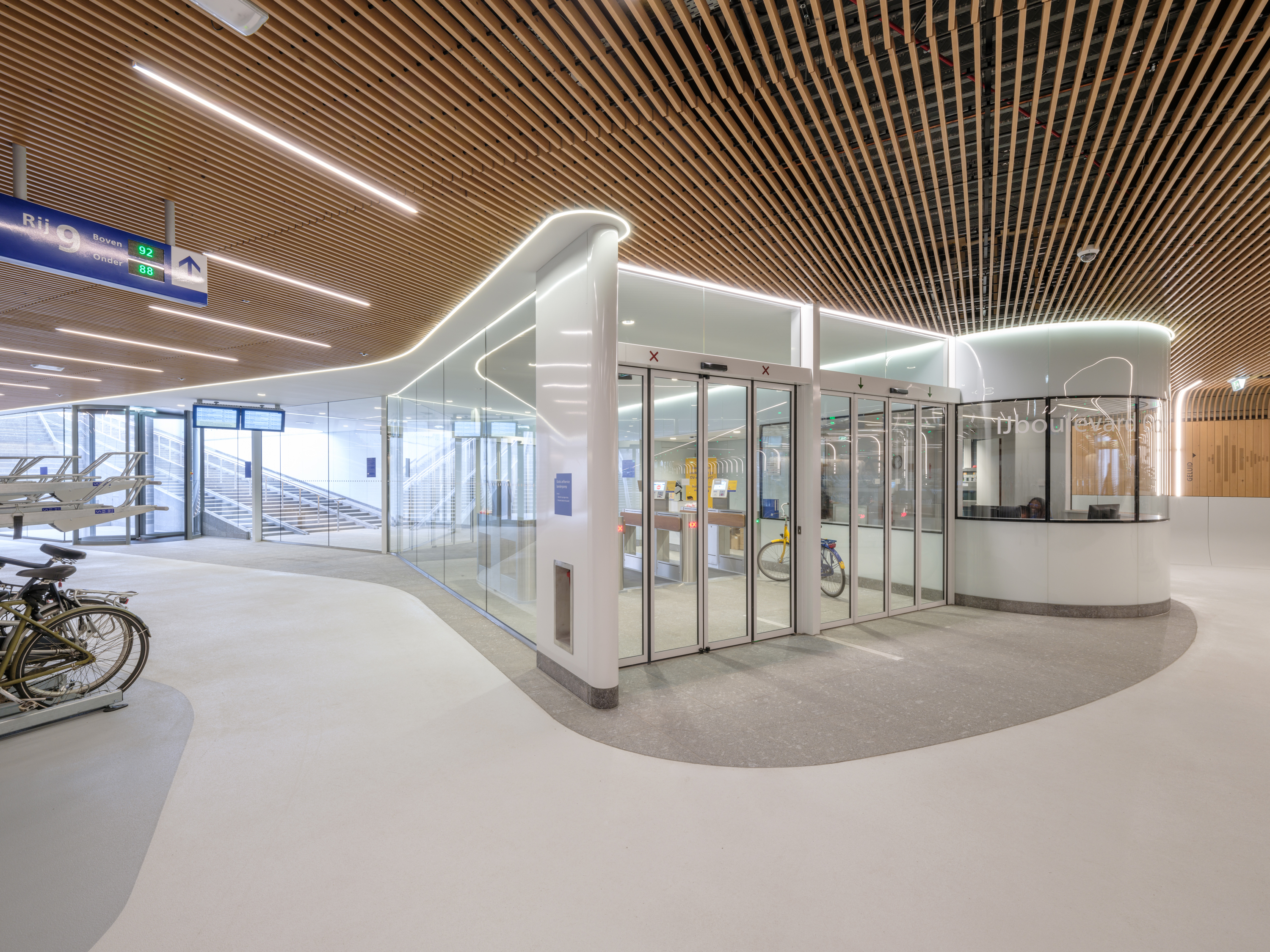 IJboulevard 水下自行车停车场丨荷兰阿姆斯特丹丨VenhoevenCS architecture+urbanism-20