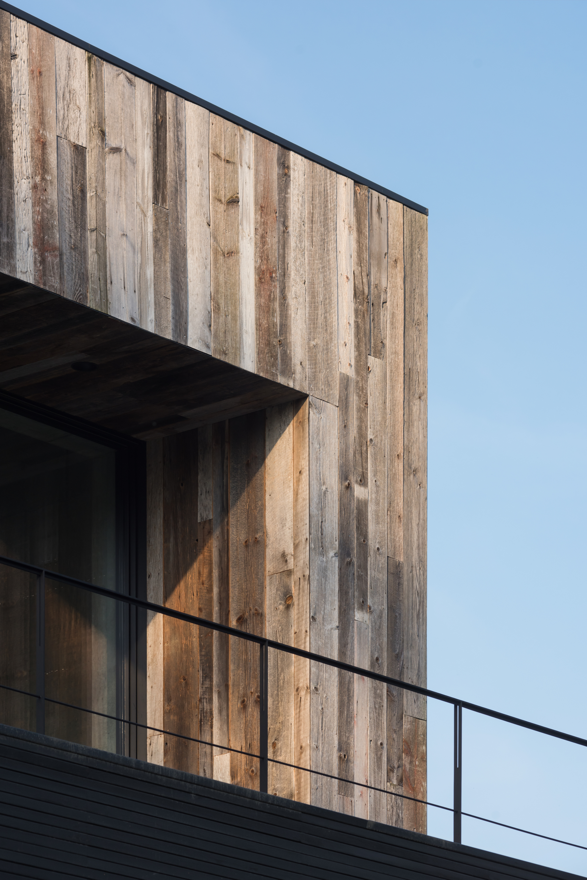 水库边的乡村别墅-26