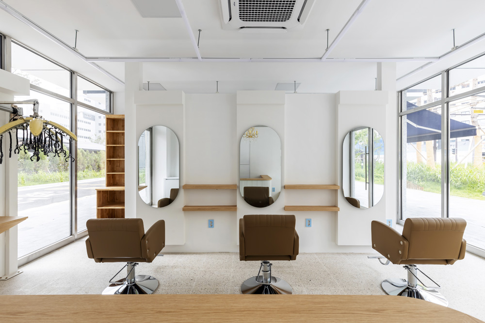 简约白色美发沙龙设计，打造时尚空间-5