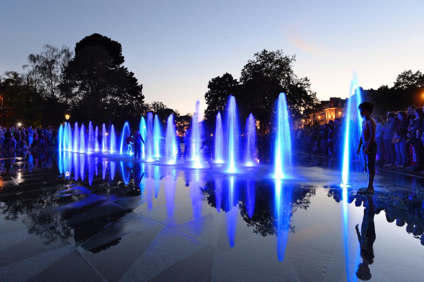 水镜；水面倒影（注：Miroir d’eau常见有这两种表意，结合实际语境可能更偏向于某一种，这里按通常理解呈现） 丨法国南特丨JML,Bruno Fortier,Hervé Devantoy-12