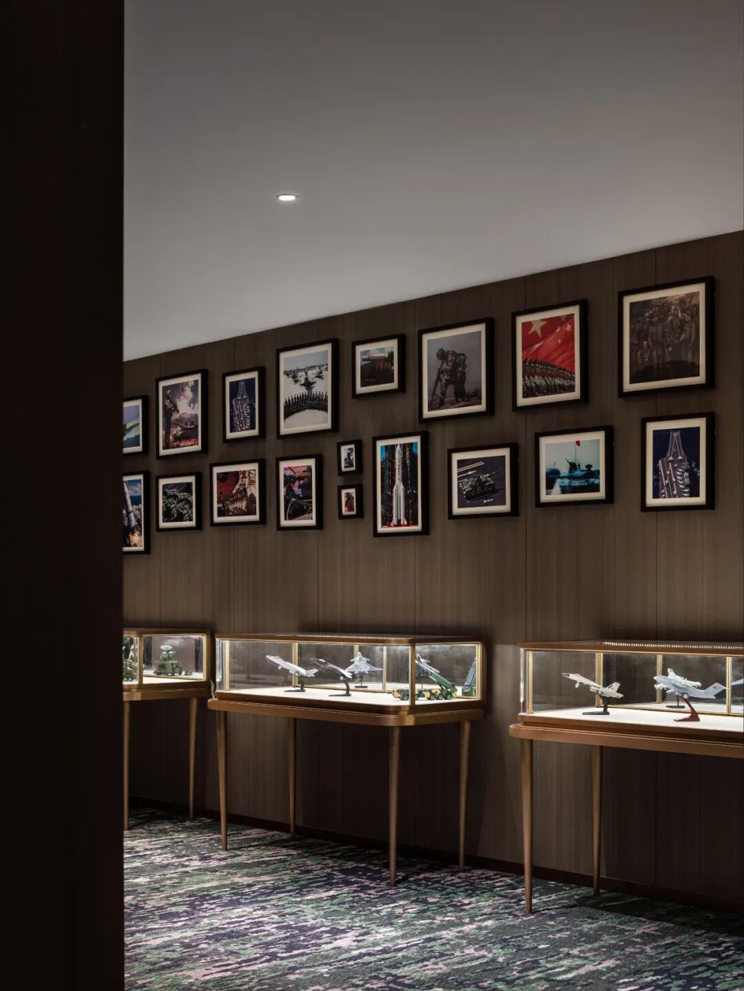 JDKJDesign｜北京·軍中綠花酒店：科技象徵美學與軍旅情懷的交融-67