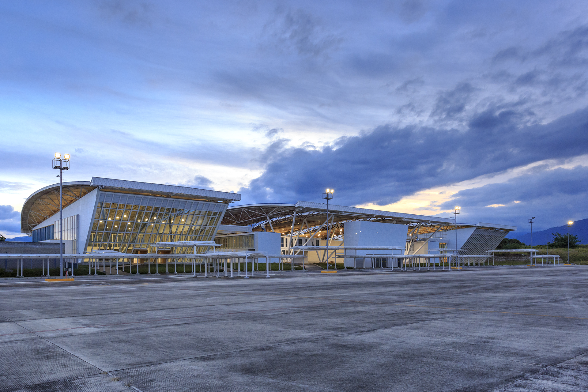 Perales Airport Ibague / DDA-1